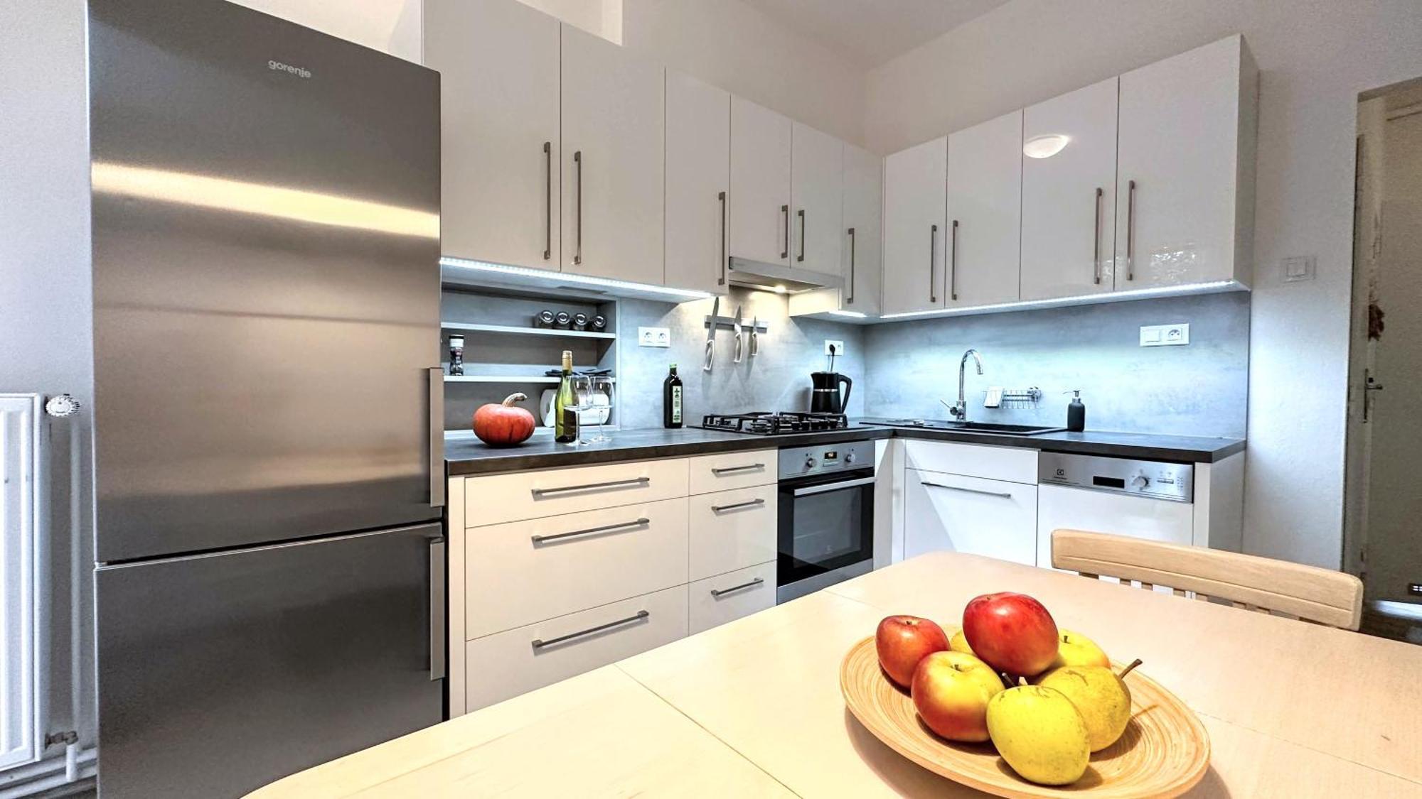 Apartman S Balkonem U Parku & 15 Minut Do Centra 브르노 외부 사진
